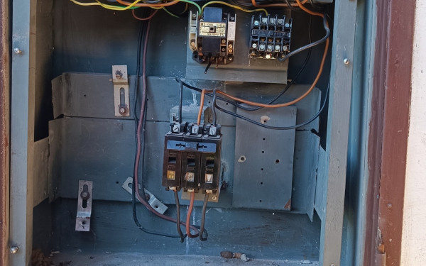 Domové a bytové elektroinštalácie
