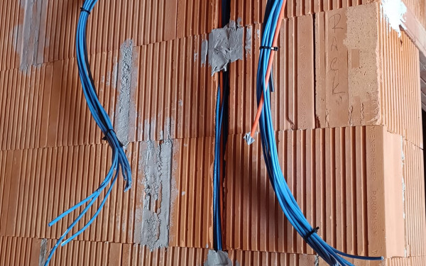 Domové a bytové elektroinštalácie