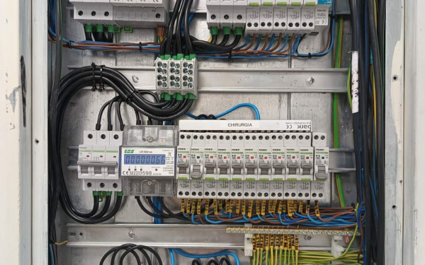 Domové a bytové elektroinštalácie