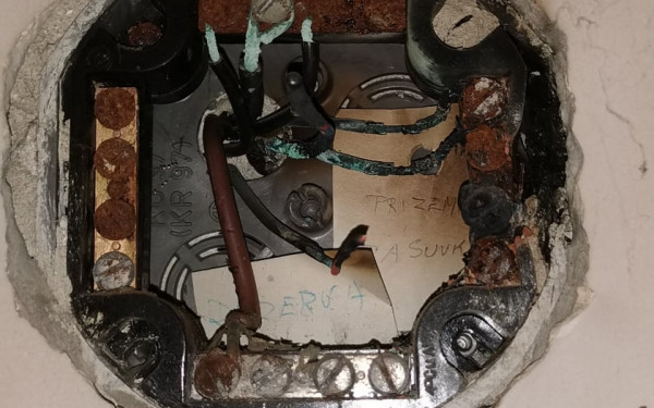 Servis elektroinštalácií