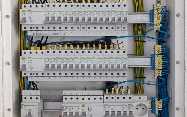 Foto galéria - Domová a bytová elektroinštalácia